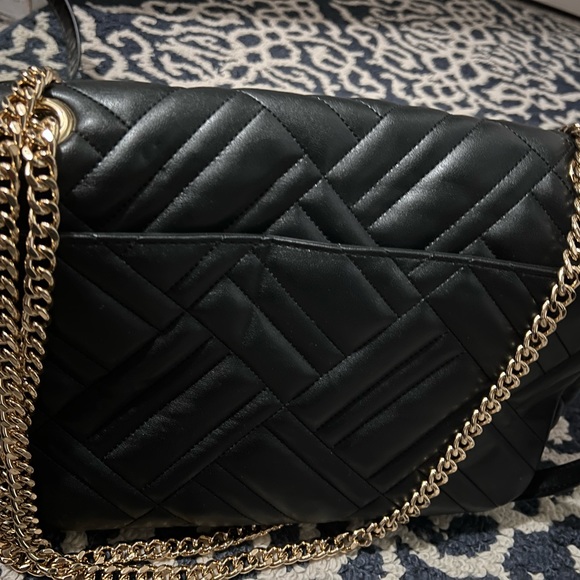 Authentic Michael Kors Medium crossbodies bag - Picture 2 of 3